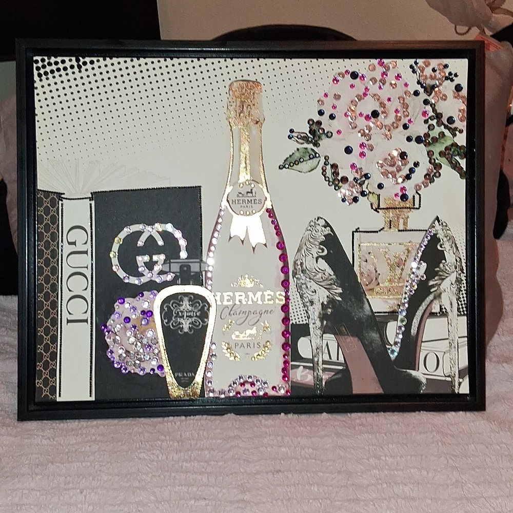 GUCC1, PRADA, LV, HERMES,VALENTINO "INSPIRED" BLINGED WALL PIC NEW